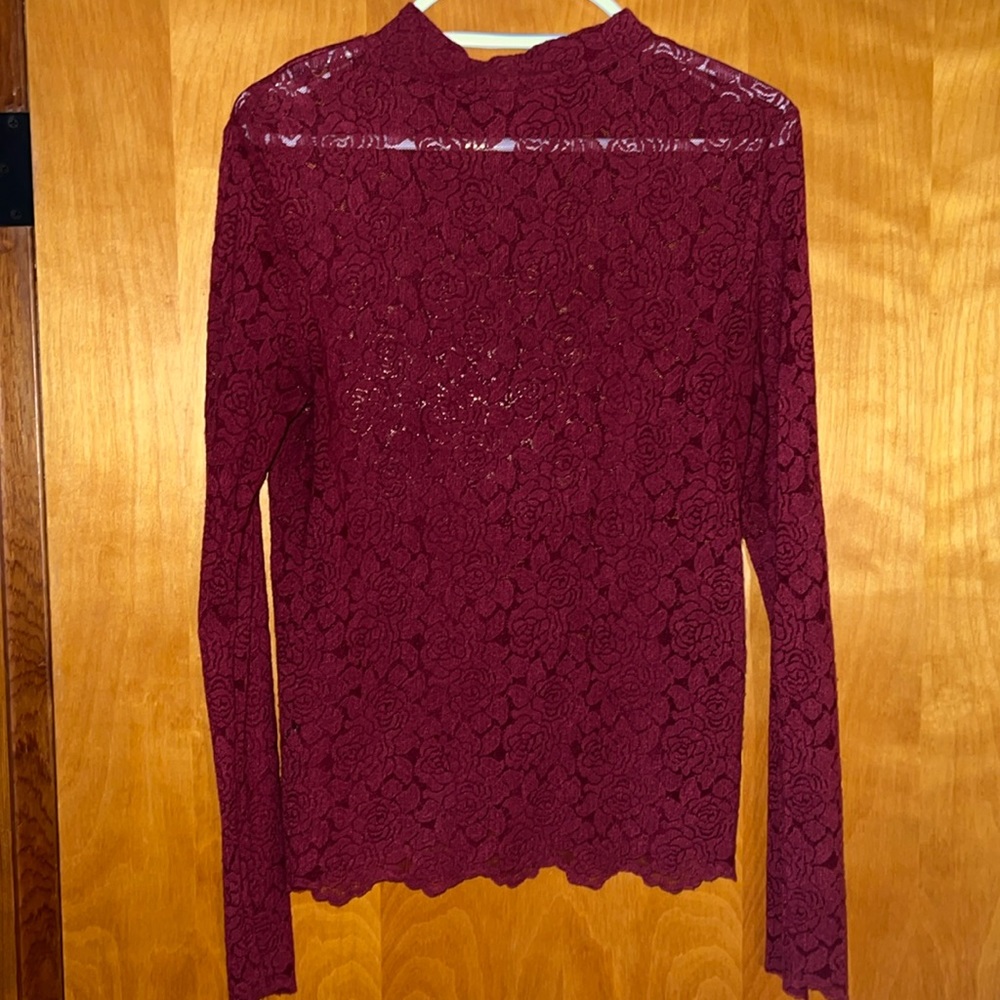 BKE REDS lace mock turtle neck top